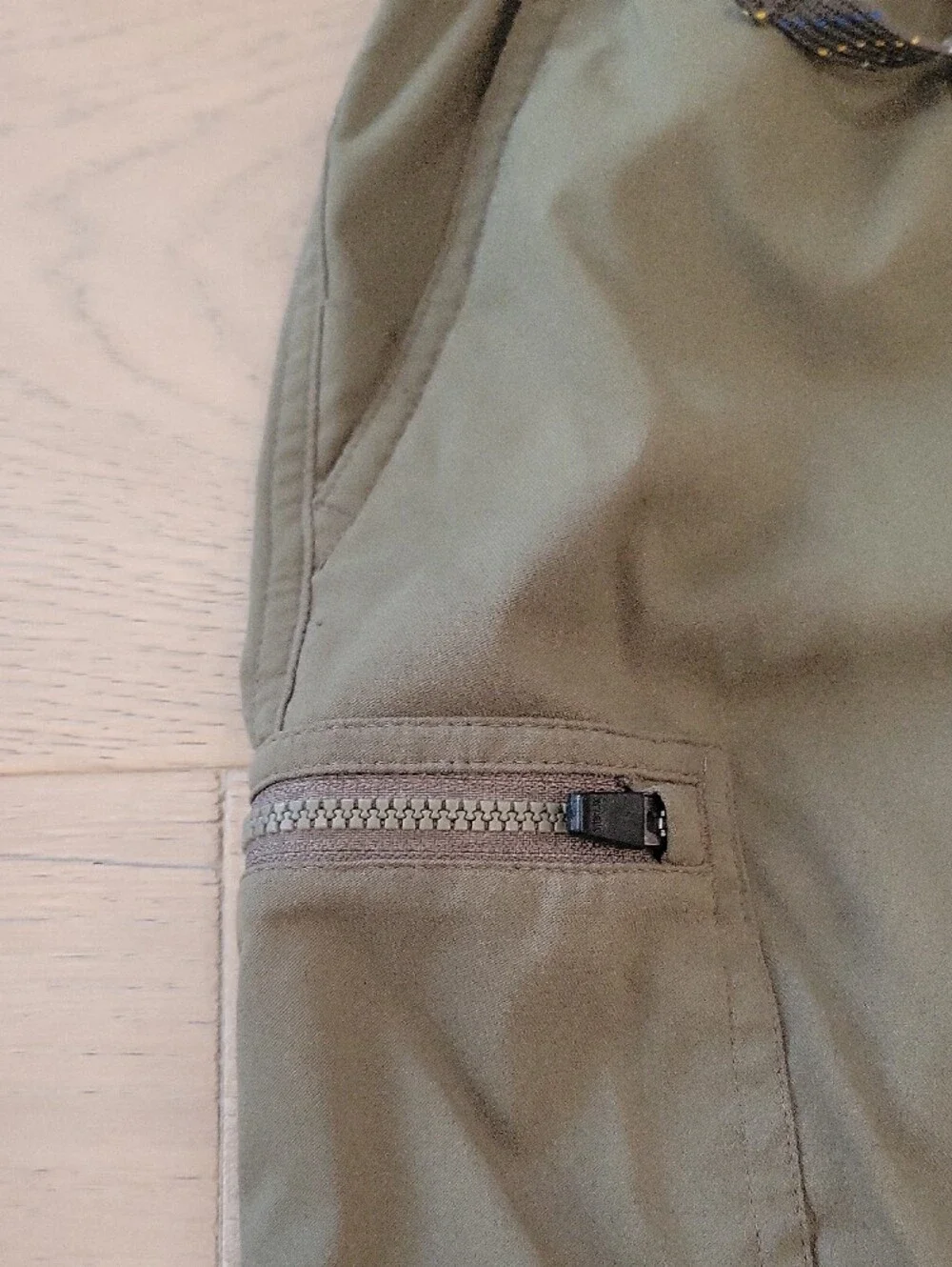 REI Kids Elastic-Waist Outdoor Pants — Charcoal Gray & Olive, Boys S